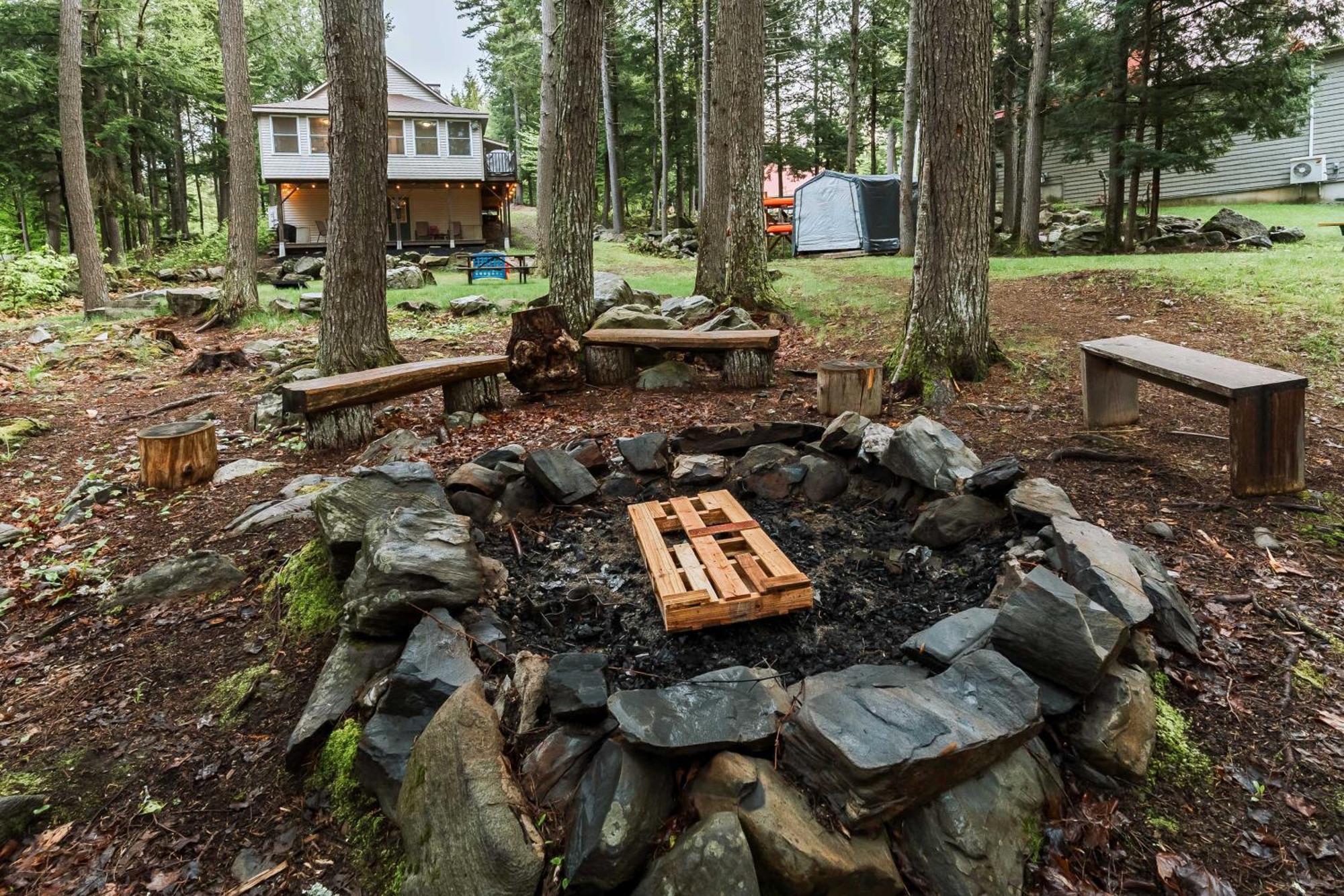 Waterfront Sebec Lake Home With Yard And Fire Pit Dover-Foxcroft المظهر الخارجي الصورة